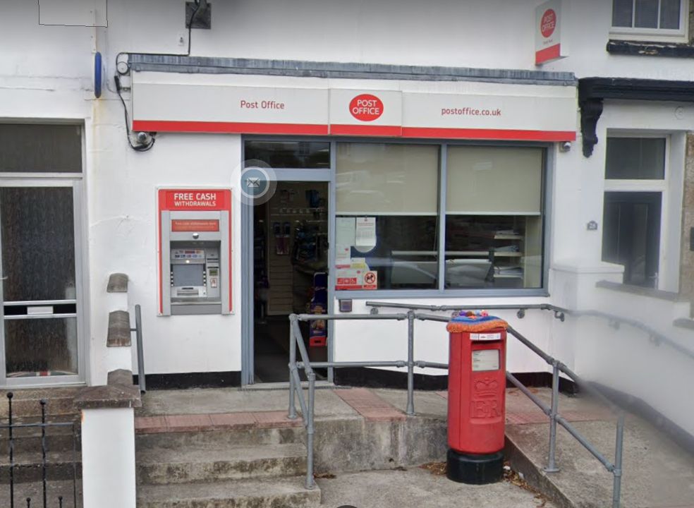 Manhunt underway following attempted robbery at post office in Camborne
